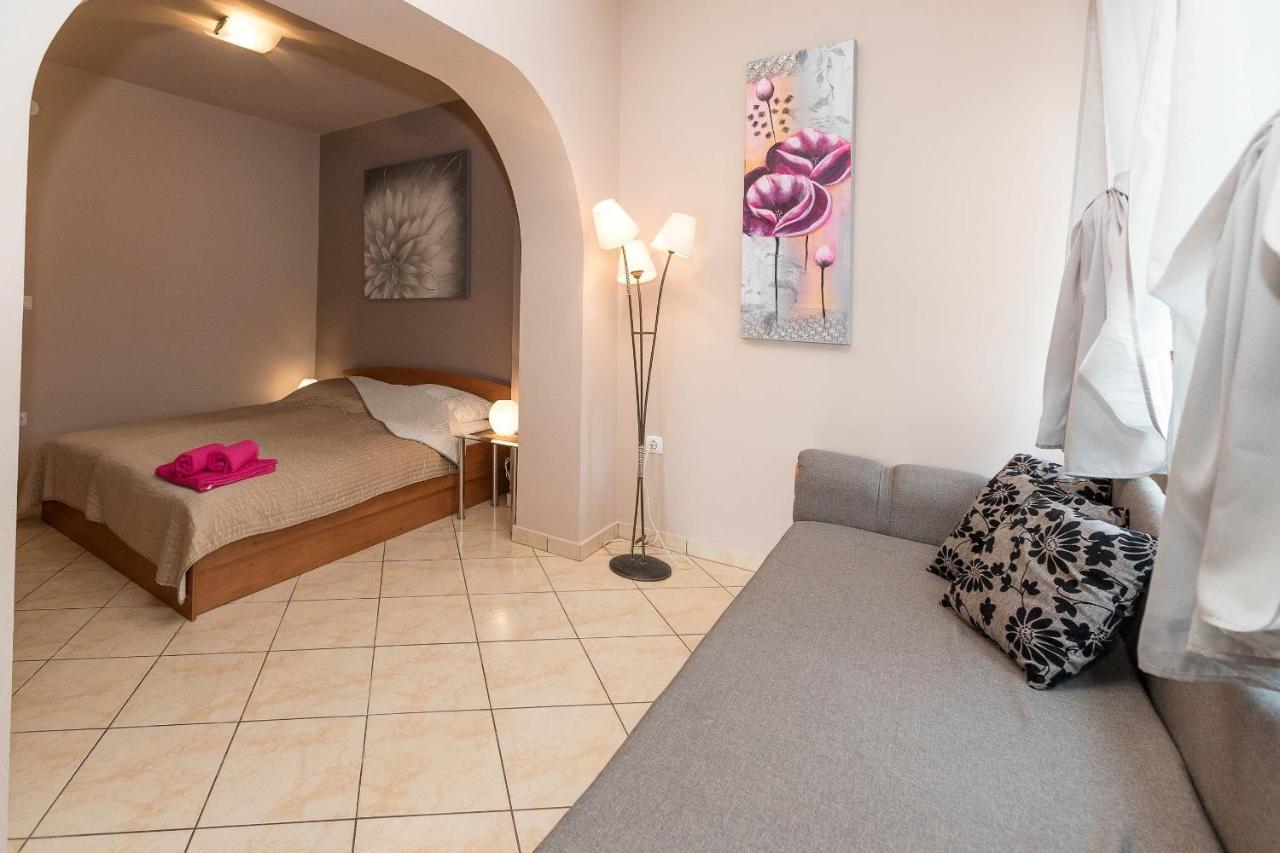 Apartments Karmen 1 Crikvenica Ngoại thất bức ảnh