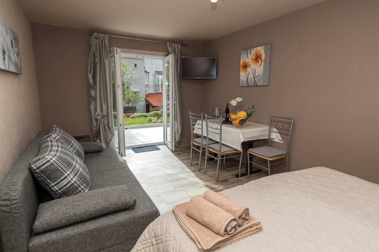 Apartments Karmen 1 Crikvenica Ngoại thất bức ảnh
