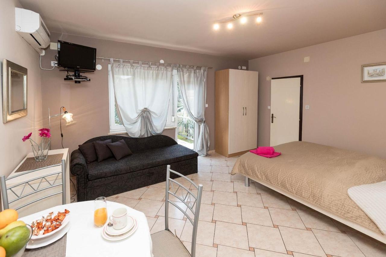 Apartments Karmen 1 Crikvenica Ngoại thất bức ảnh